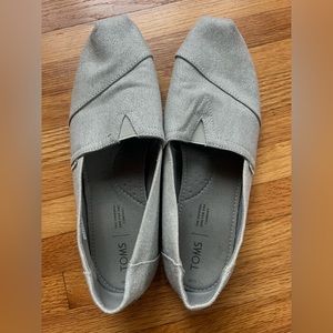 Barely worn silver sparkle Toms